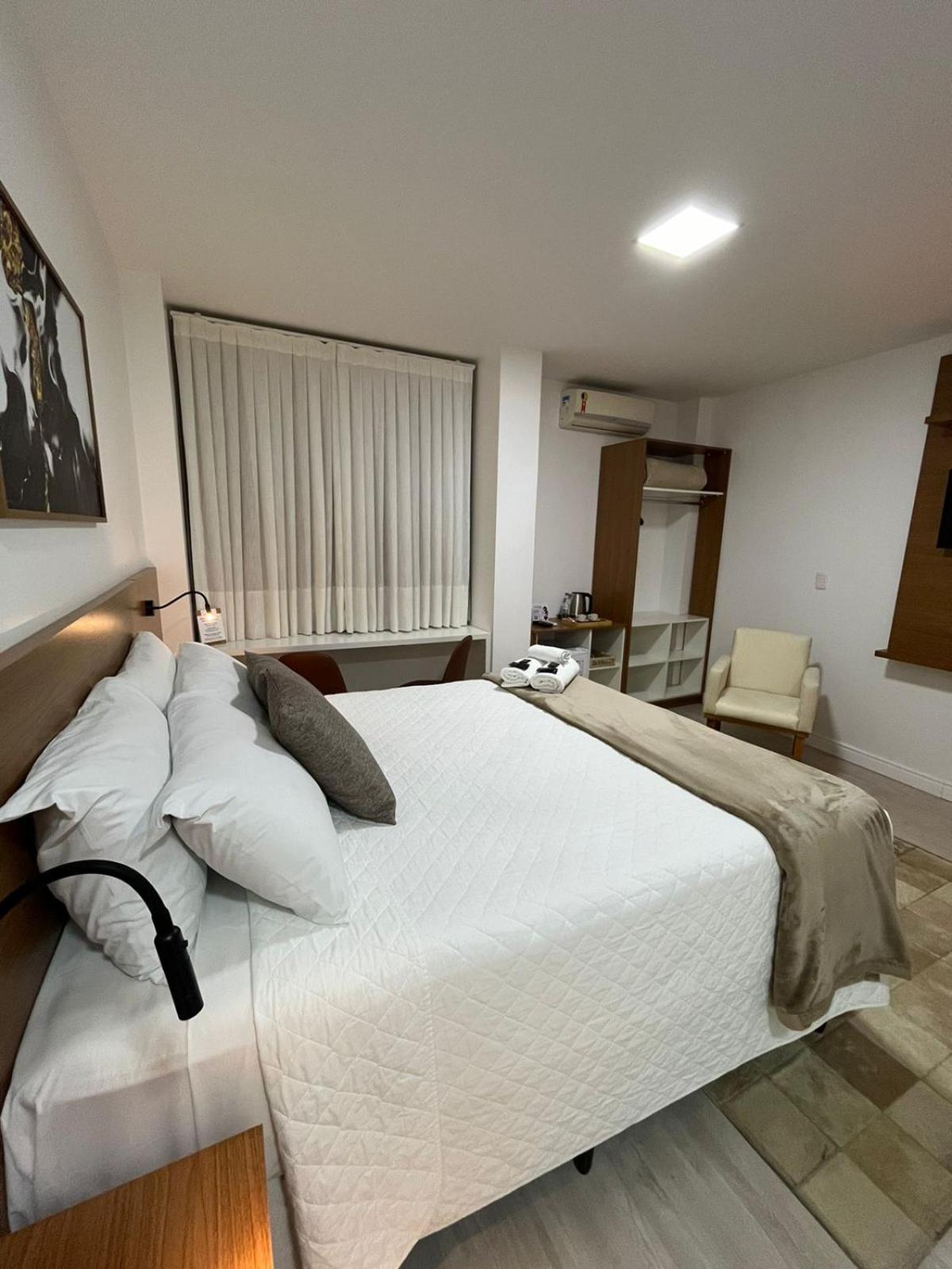 Zallon Hotel Executivo Лажеаду Экстерьер фото