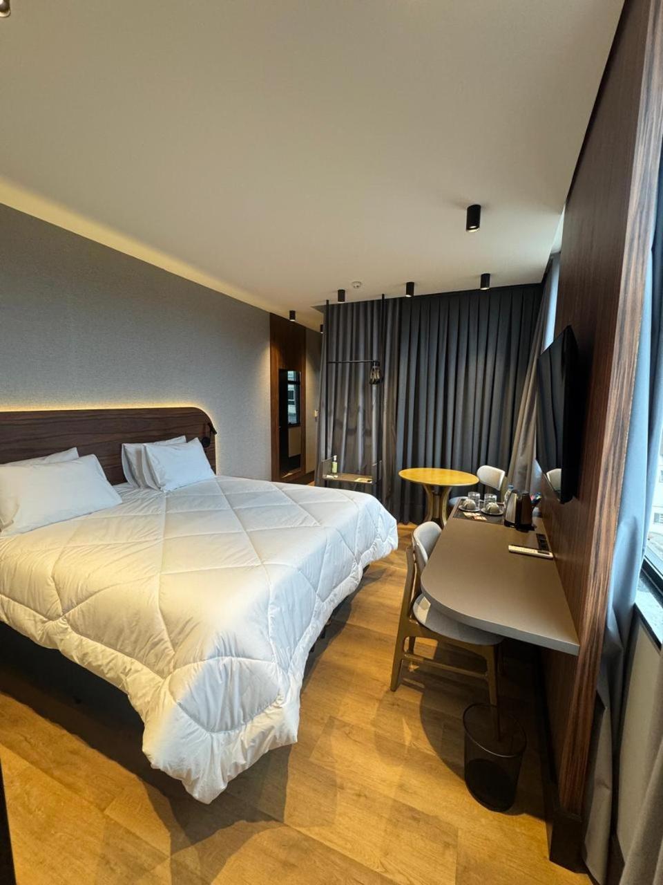 Zallon Hotel Executivo Лажеаду Экстерьер фото